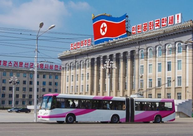 https://commons.wikimedia.org/wiki/File:Pyongyang_Trolly_Buses_(11418780435).jpg