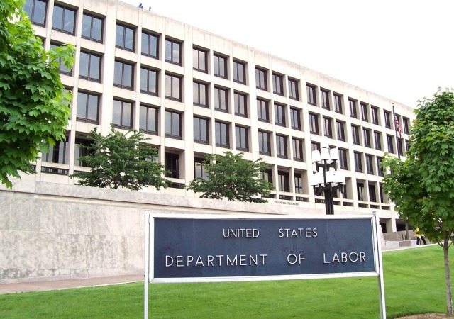 https://commons.wikimedia.org/wiki/United_States_Department_of_Labor#/media/File:US_Dept_of_Labor.jpg