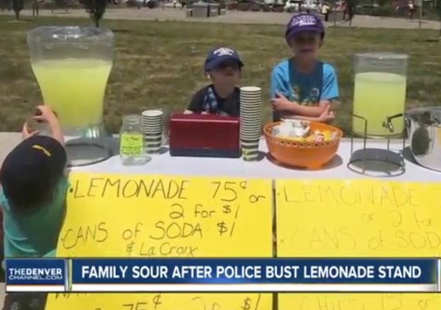 https://www.thedenverchannel.com/news/local-news/stapleton-neighbor-calls-police-on-boys-memorial-day-weekend-lemonade-stand